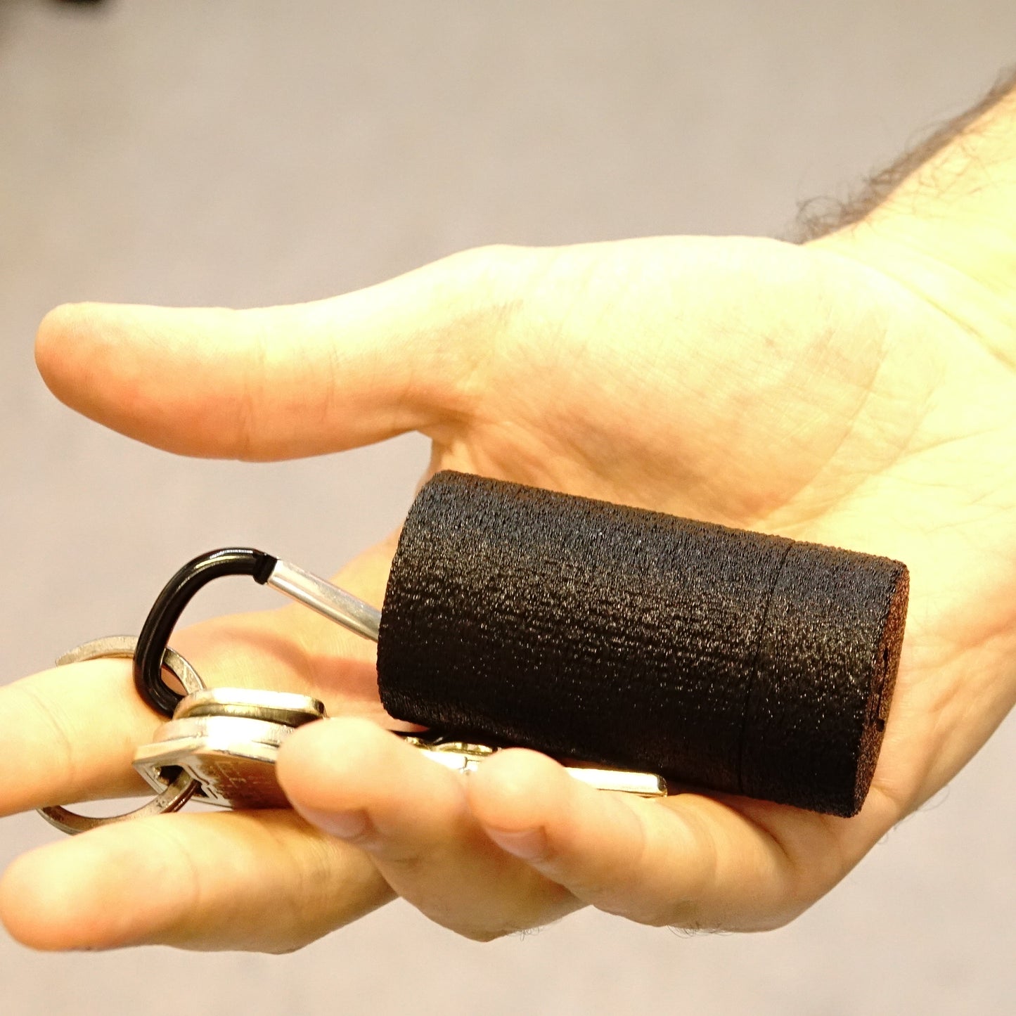 Porte-clés en forme de canette de film 35mm avec mousqueton pour Kodak, Fuji, Ilford et plus encore