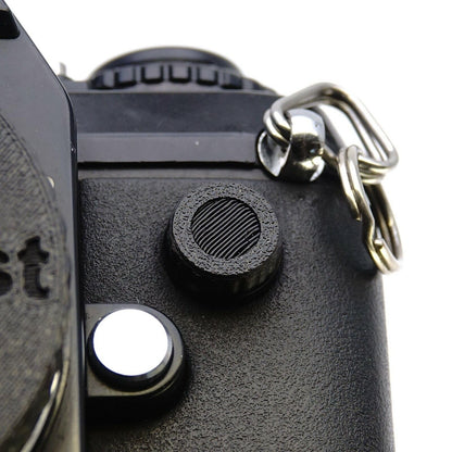 Ensemble de protections classiques Nikon : cache-prise télécommande 2 broches et cache-synchro PC (F4, F3, MD-4, F801)