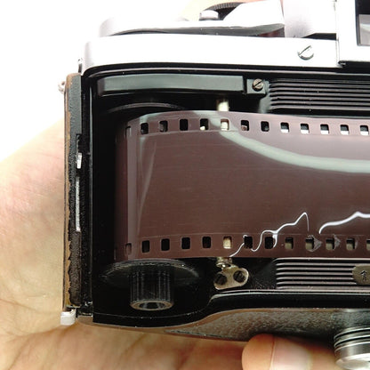 Film spool for Exakta Varex VX 1000, VX 500, IIa & IIb (Code Blue)